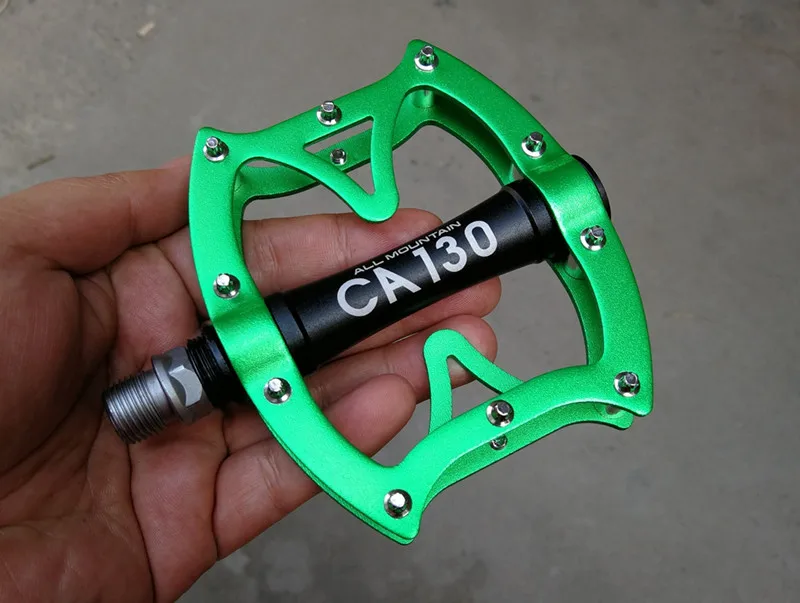 Ultralight Professional Hight Quality MTB Mountain BMX Bicycle Bike Pedals Cycling Sealed Bearing Pedals Pedal 8Colors
Ultralight Professional Hight Quality MTB Mountain BMX Bicycle Bike Pedals Cycling Sealed Bearing Pedals Pedal 8Colors