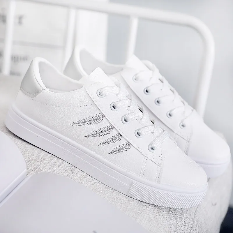 Style Street Female Korean Little Casual Spring Shoes Autumn Board Shoes New and Shoes Student White Female New Spring and Aut
Style Street Female Korean Little Casual Spring Shoes Autumn Board Shoes New and Shoes Student White Female New Spring and Aut