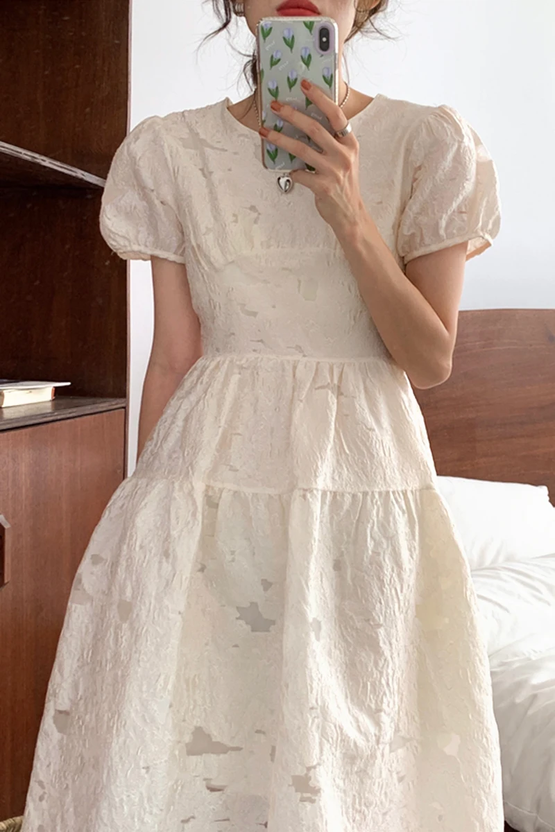 VANOVICH Fashion Women Dress Korean Style Round Neck Summer New 2021 Cotton Ladies Dress Hollow Bow Women Clothing
VANOVICH Fashion Women Dress Korean Style Round Neck Summer New 2021 Cotton Ladies Dress Hollow Bow Women Clothing