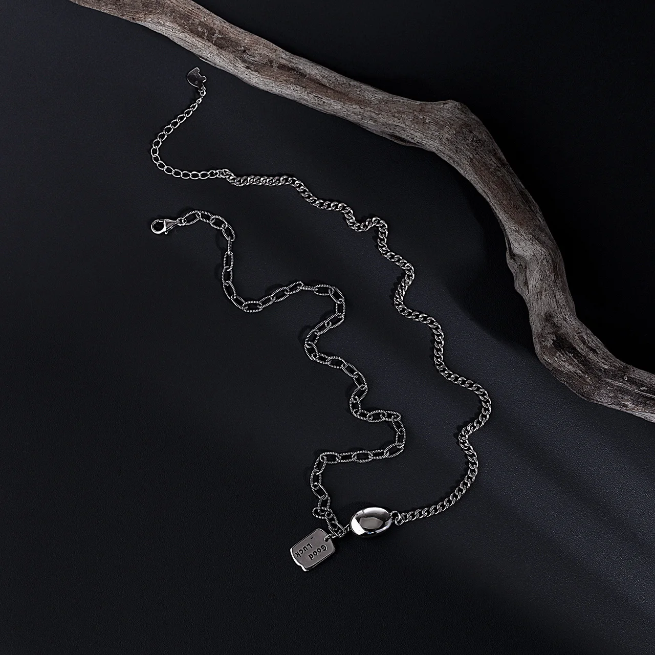 Fashion 925 Sterling Silver Necklace for Women Simple GOOg Lucky Letter Engraving Listing Necklace Thai Silver Jewelry
Fashion 925 Sterling Silver Necklace for Women Simple GOOg Lucky Letter Engraving Listing Necklace Thai Silver Jewelry