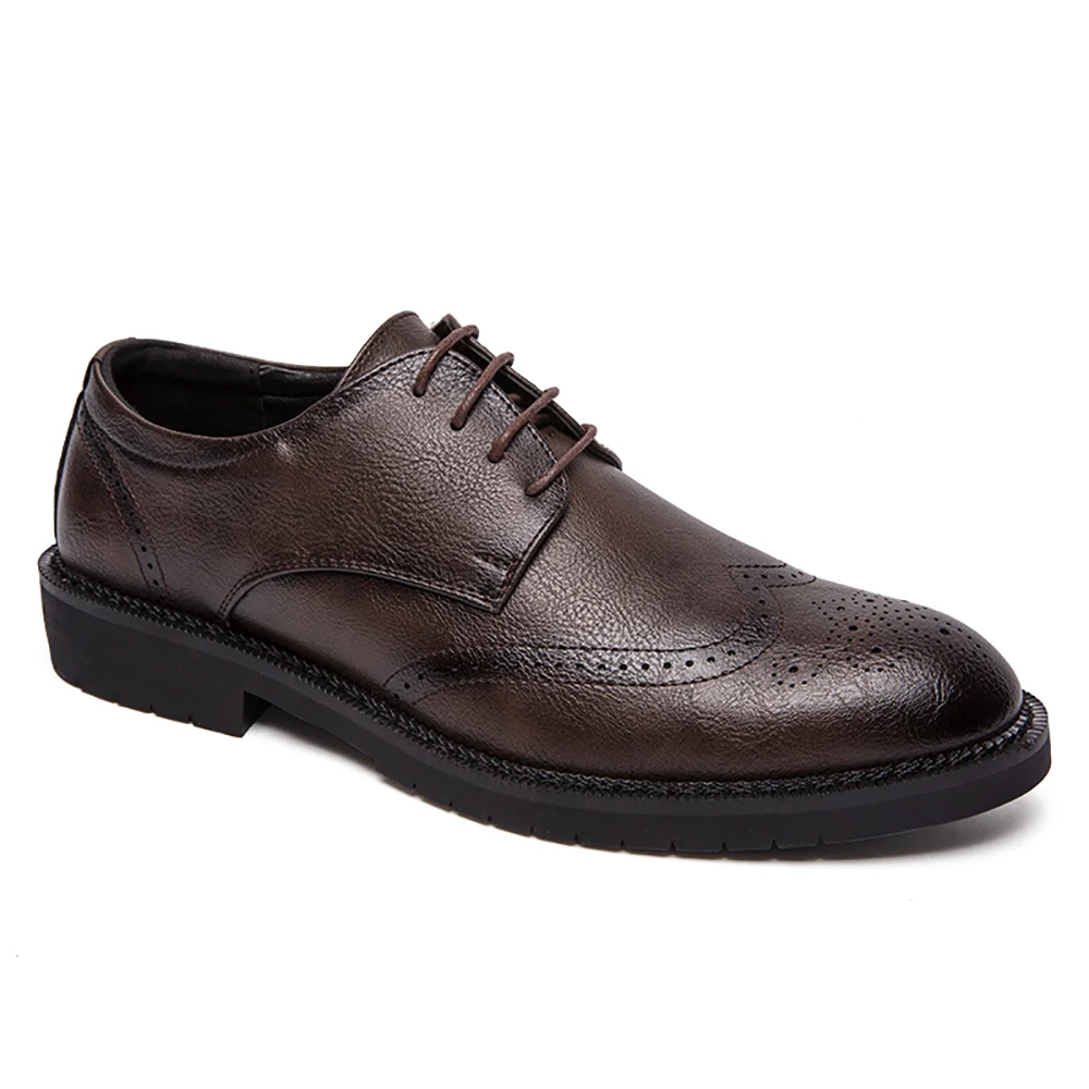 New Men Dress Shoes Formal Wedding Genuine Leather Shoes Retro Brogue Business Office Men's Flats Oxfords For Male Zapatos 
New Men Dress Shoes Formal Wedding Genuine Leather Shoes Retro Brogue Business Office Men's Flats Oxfords For Male Zapatos