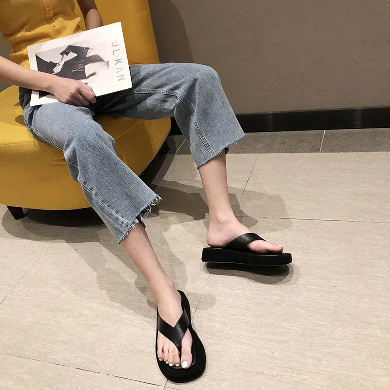 Женская обувь от известного дизайнера Вьетнамки с петлей вокруг большого пальца