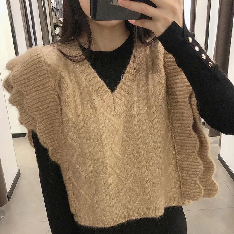 2021 New Women Tops Solid Ruffled Knitted Sleeveless V-Neck Vest Casual Fashion Female Women Clothes
2021 New Women Tops Solid Ruffled Knitted Sleeveless V-Neck Vest Casual Fashion Female Women Clothes