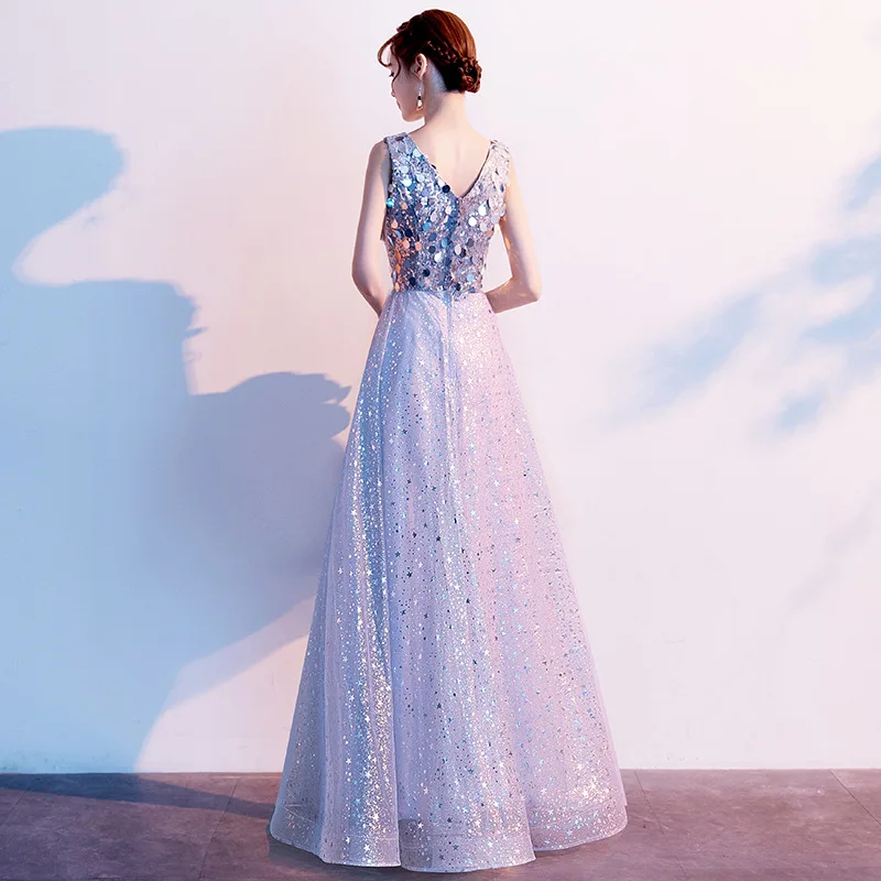 Gray Sequins Fashion Oriental Party Female Cheongsam Stage Show Qipao Dress Elegant Celebrity Banquet Dresses De Festa
Gray Sequins Fashion Oriental Party Female Cheongsam Stage Show Qipao Dress Elegant Celebrity Banquet Dresses De Festa