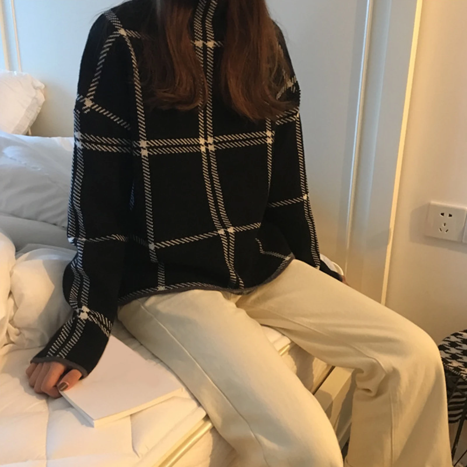 2020 fashion winter Autumn Women Korean Plaid Sweater All-match Half High Neck Pullover Simple female Loose Knit Sweater Blouse
2020 fashion winter Autumn Women Korean Plaid Sweater All-match Half High Neck Pullover Simple female Loose Knit Sweater Blouse
