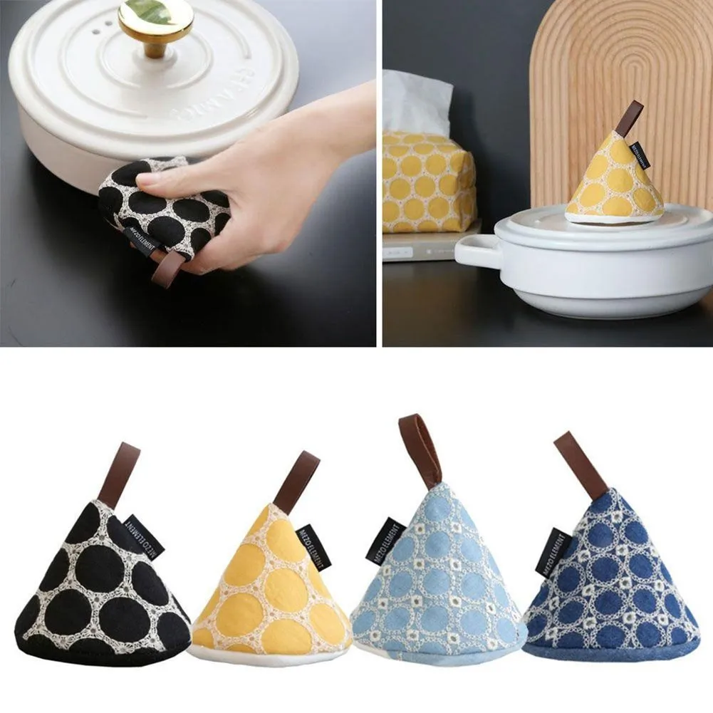 Japanese Denim Embroidery Kitchen Anti Scalding Triangle Pot Handle Cap Heat Insulation Gloves Lovely Cloth Pot Cover Cap Pot
Japanese Denim Embroidery Kitchen Anti Scalding Triangle Pot Handle Cap Heat Insulation Gloves Lovely Cloth Pot Cover Cap Pot