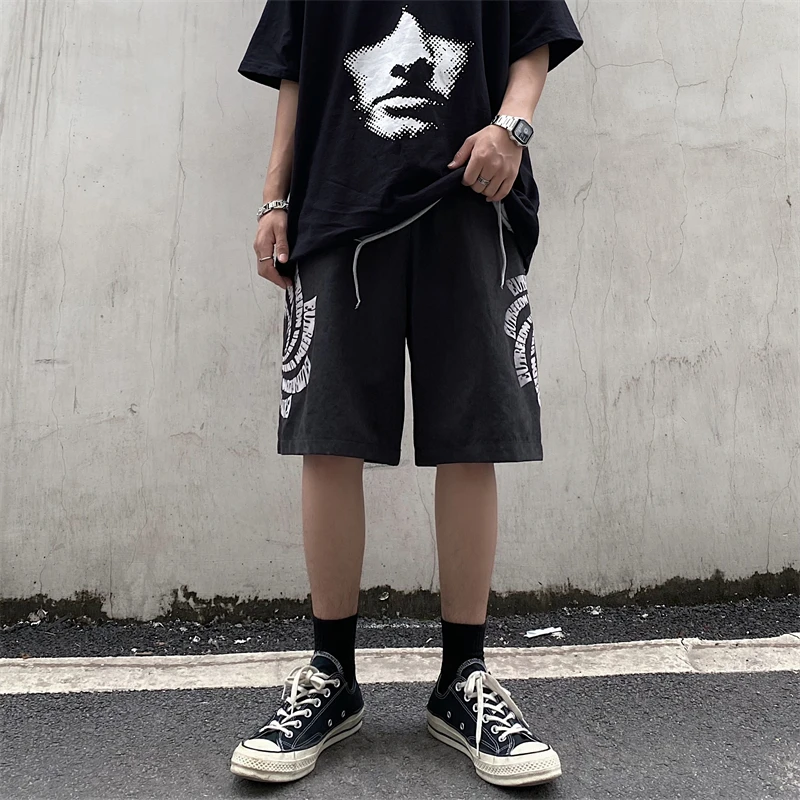 Harajuku Dark Street Trend Personality Letter Printing Loose Couple Five-Point Pants Summer New Women Fashion Casual Shorts
Harajuku Dark Street Trend Personality Letter Printing Loose Couple Five-Point Pants Summer New Women Fashion Casual Shorts