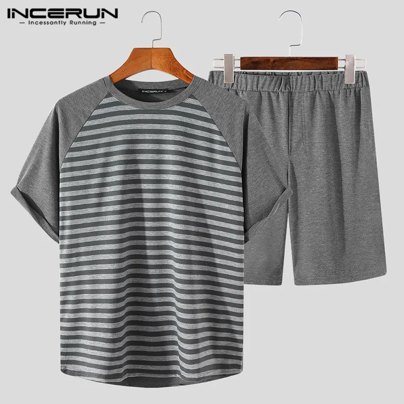 2021 Summer Man Casual Homewear Suits INCERUN Men Striped Pajamas Sets Short Sleeve Patchwork Tops Elastic Shorts 2 Pieces S-5XL
2021 Summer Man Casual Homewear Suits INCERUN Men Striped Pajamas Sets Short Sleeve Patchwork Tops Elastic Shorts 2 Pieces S-5XL