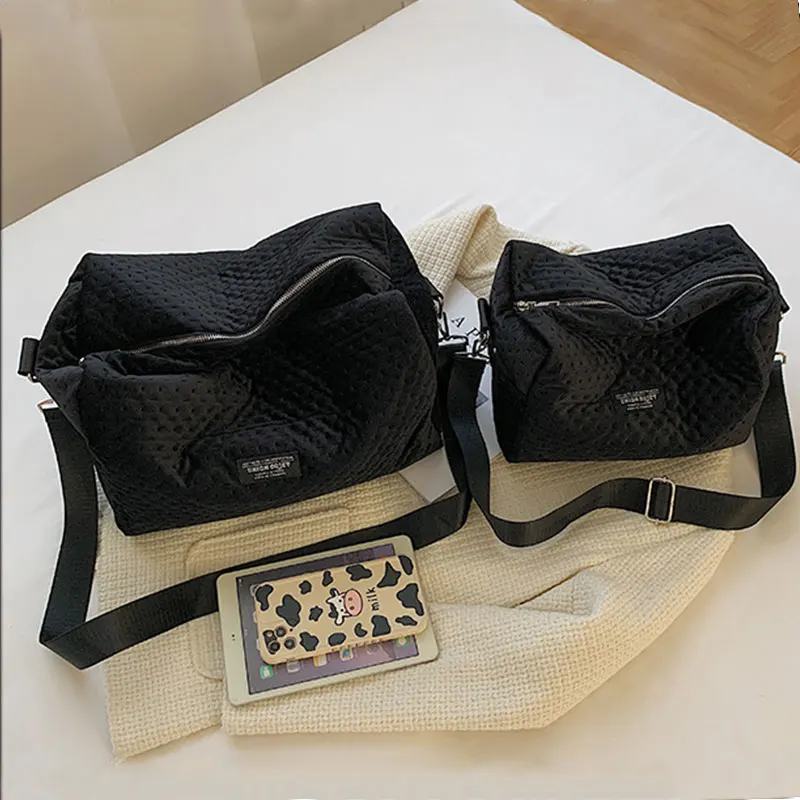 Velvet Women's Shoulder Bag Korean Crossbody Bag Bookbag for School Students Large Capacity Travel Bags for Girls Small Larg
Velvet Women's Shoulder Bag Korean Crossbody Bag Bookbag for School Students Large Capacity Travel Bags for Girls Small Larg