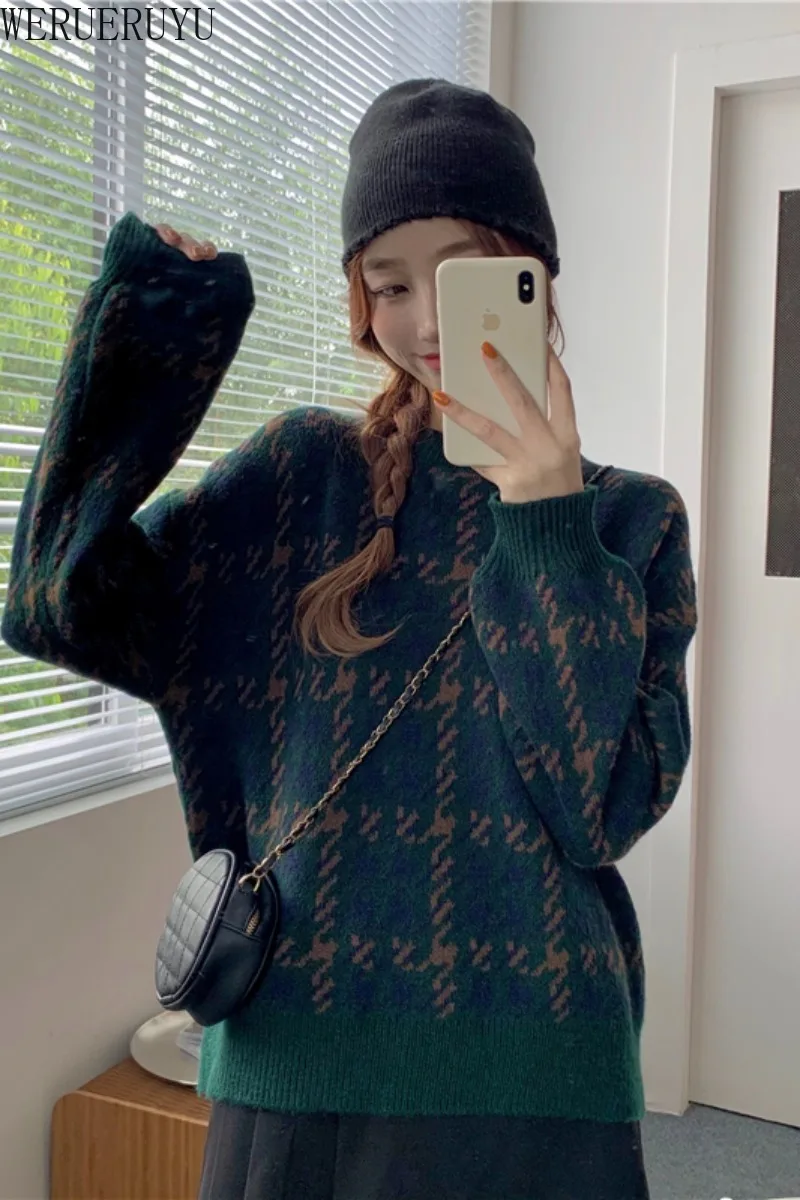 WERUERUYU Casual plaid women sweater Autumn winter long sleeve knitted sweater female Streetwear ladies pullover jumper
WERUERUYU Casual plaid women sweater Autumn winter long sleeve knitted sweater female Streetwear ladies pullover jumper