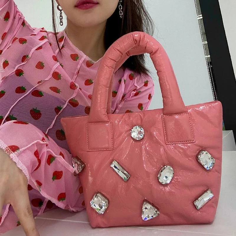 Diamonds Down Cotton Padded Women's Handbags Soft PU Leather Totes Bags For Women Cotton Stuffed Top-handle Ladies Hand Bags New
Diamonds Down Cotton Padded Women's Handbags Soft PU Leather Totes Bags For Women Cotton Stuffed Top-handle Ladies Hand Bags New