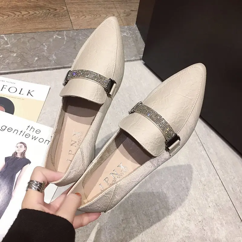 LLOGAI 2021 Women Flat Shoes Spring Casual Chain Low Heel Fashion Pointed Toe Female Footwear Retro Soft Shallow Korean Shoes
LLOGAI 2021 Women Flat Shoes Spring Casual Chain Low Heel Fashion Pointed Toe Female Footwear Retro Soft Shallow Korean Shoes