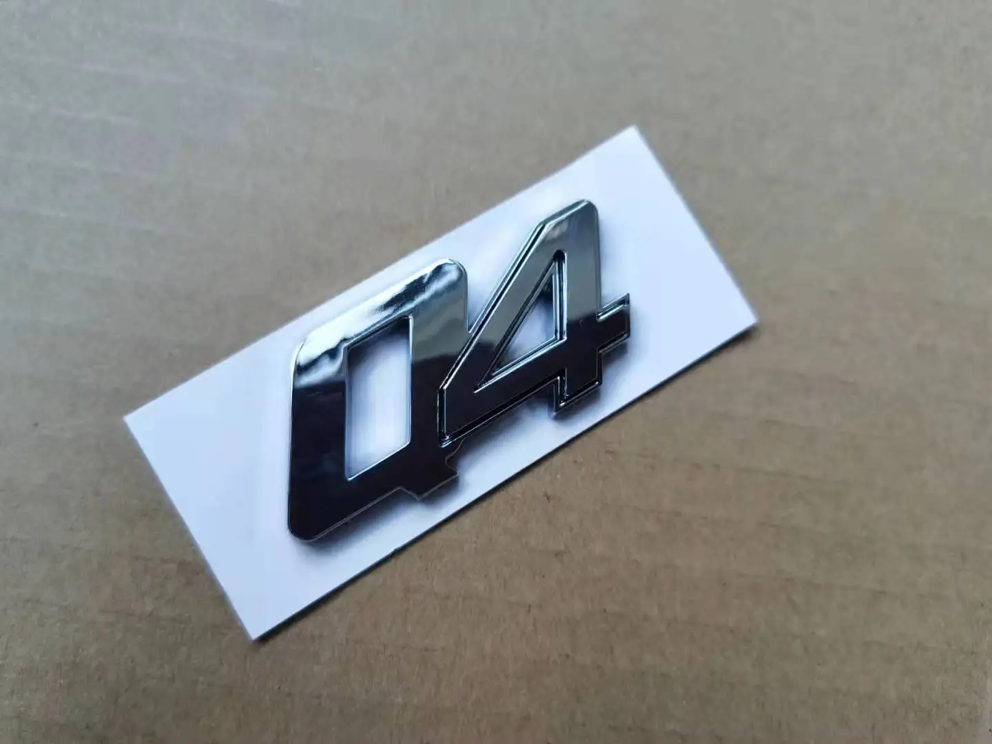 1X ABS Emblem Decal Badge Sticker Bumper Trunk Q4 Chrome Black Red For Maserati Universal car styling 
1X ABS Emblem Decal Badge Sticker Bumper Trunk Q4 Chrome Black Red For Maserati Universal car styling