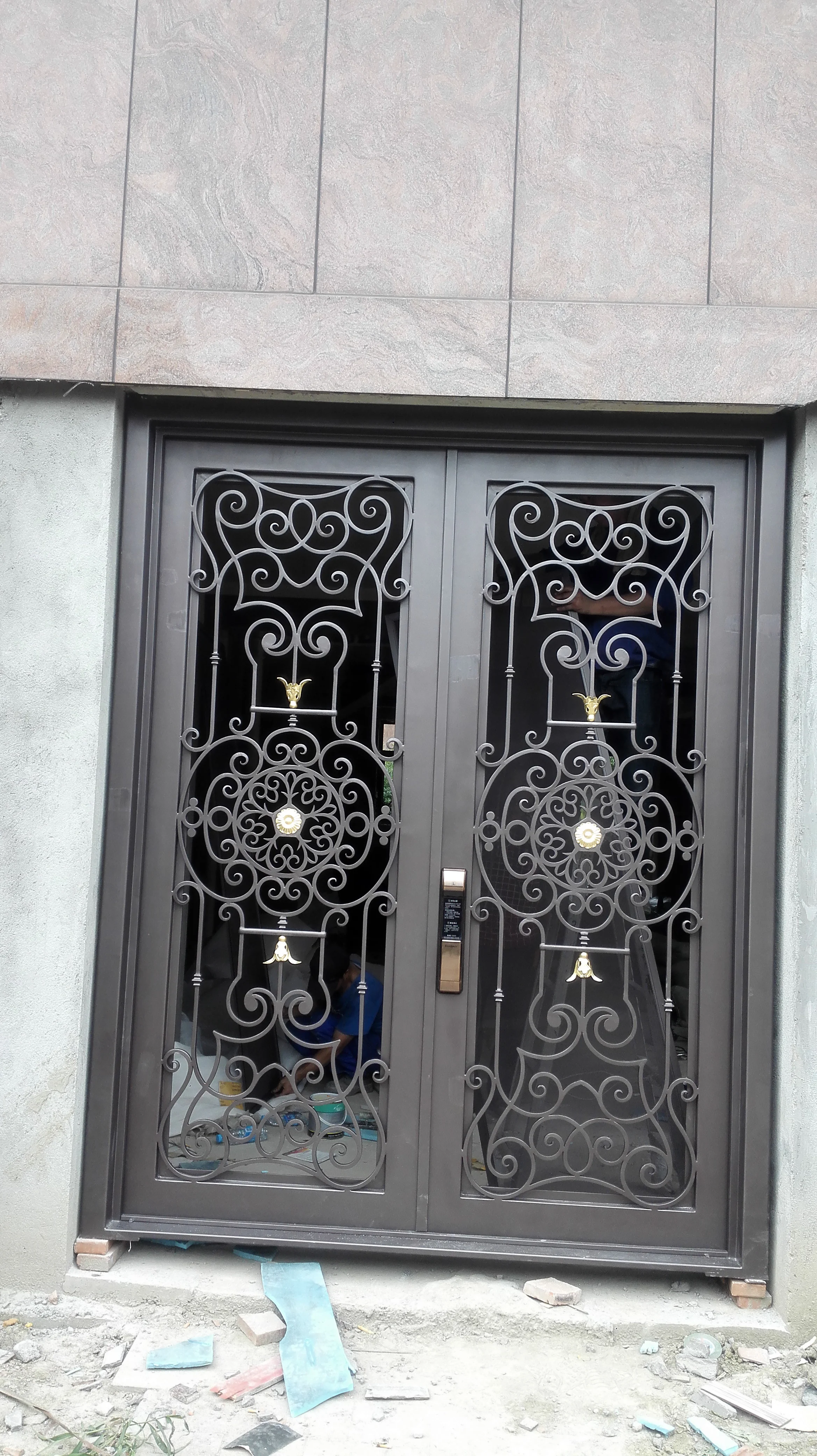 Shanghai Hench Brand China Factory 100% custom made sale Australia iron entry doors with sidelights
Shanghai Hench Brand China Factory 100% custom made sale Australia iron entry doors with sidelights