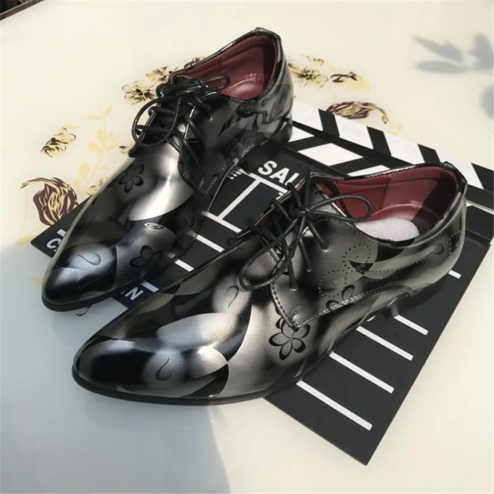 Men's leather shoes pointed toe patent leather wedding plus size men's casual leather shoes luxury men shoes zapatos de hombre
Men's leather shoes pointed toe patent leather wedding plus size men's casual leather shoes luxury men shoes zapatos de hombre