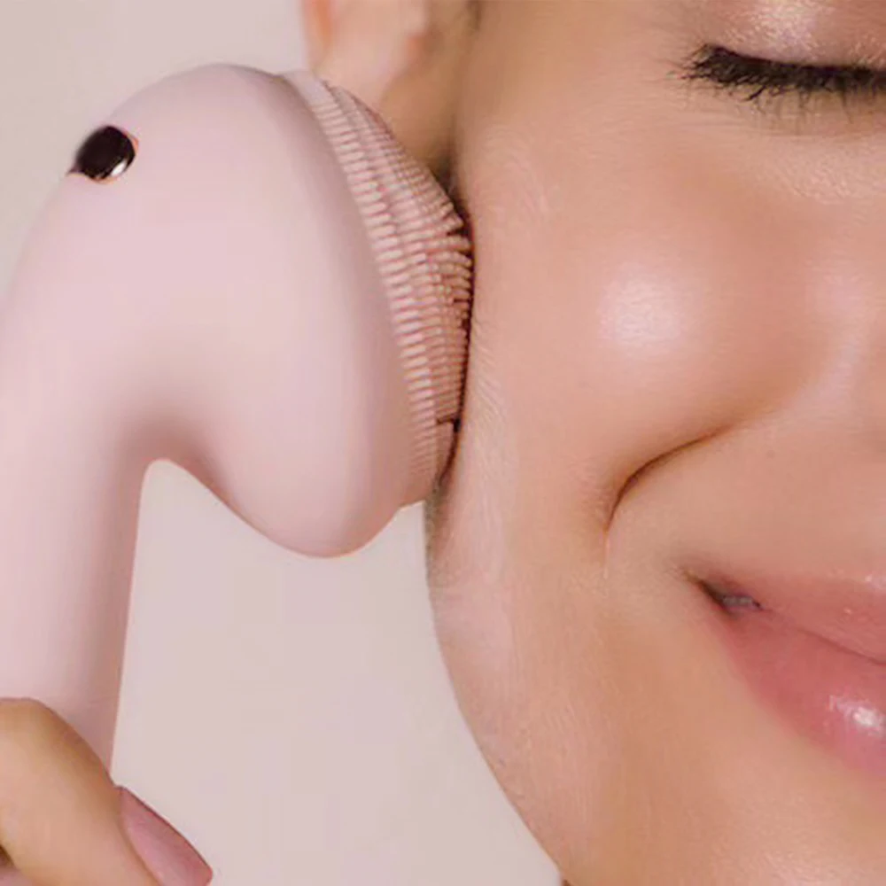 Electric Silicone Facial Brush USB Face Brush Cleansing Waterproof Sonic Vibration Cleanser Deep Pore Cleansing Skin Massager
Electric Silicone Facial Brush USB Face Brush Cleansing Waterproof Sonic Vibration Cleanser Deep Pore Cleansing Skin Massager