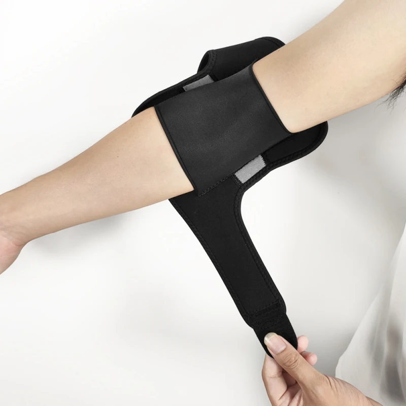 1PCS Sports Elbow Bandage Breathable Elbow Pads Basketball Volleyball Gym Adjustable Sports Safety Arm Sleeve Pads
1PCS Sports Elbow Bandage Breathable Elbow Pads Basketball Volleyball Gym Adjustable Sports Safety Arm Sleeve Pads