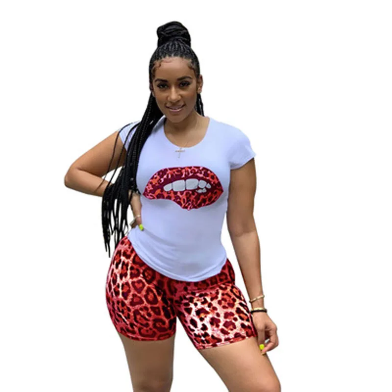 Plus Size S-3XL Two Piece Set Tracksuit Lips Short Sleeve Top+Leopard Shorts Festival Matching Sets 2 Piece Outfits for Women
Plus Size S-3XL Two Piece Set Tracksuit Lips Short Sleeve Top+Leopard Shorts Festival Matching Sets 2 Piece Outfits for Women
