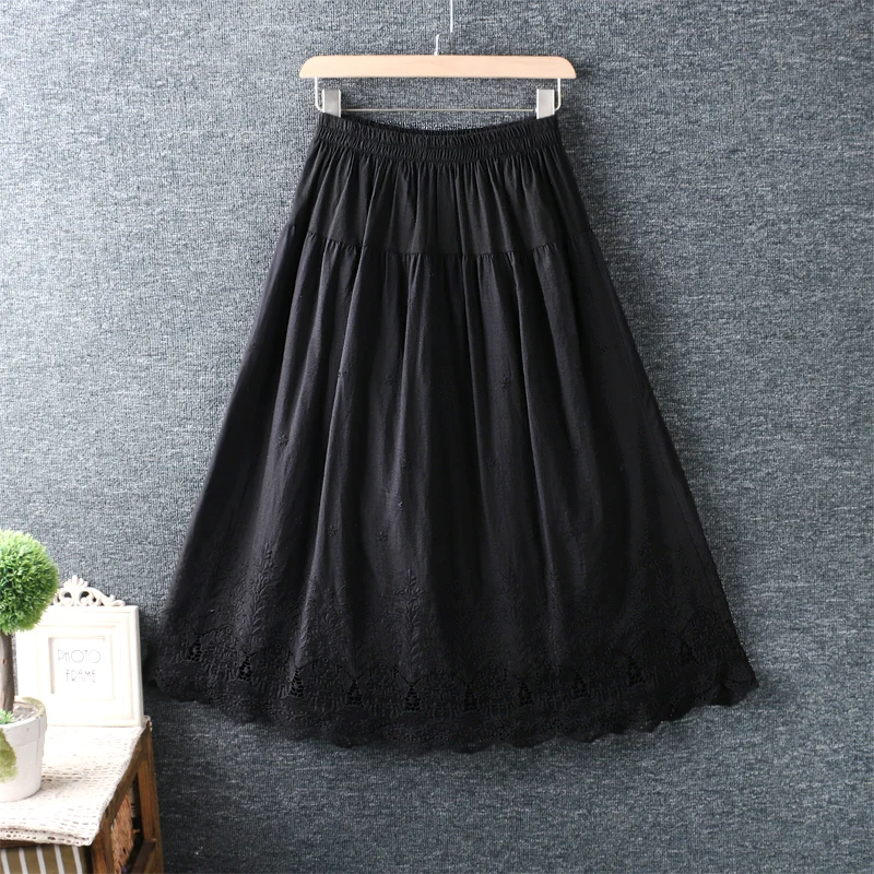 2021 New Spring Women Cotton linen Solid Color Skirt Japan Style Mori Girl Elastic Waist Hollow out embroidery Women Skirt 
2021 New Spring Women Cotton linen Solid Color Skirt Japan Style Mori Girl Elastic Waist Hollow out embroidery Women Skirt