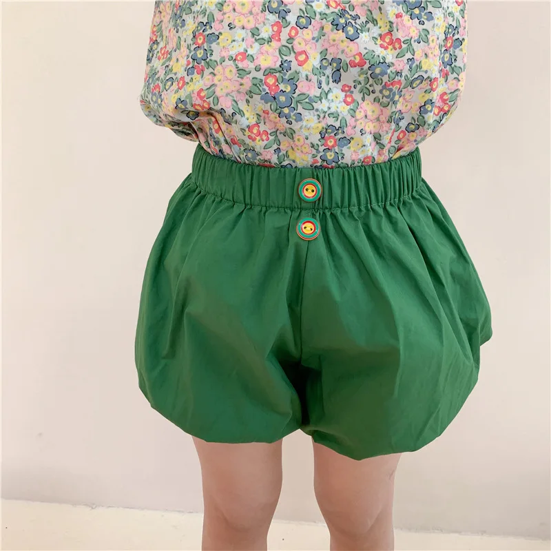 Summer Kids Solid Color Shorts New 2-8 Y Baby Girls Fashion Buttons Bloomers Shorts Girl Children's Casual Loose Shorts Pants
Summer Kids Solid Color Shorts New 2-8 Y Baby Girls Fashion Buttons Bloomers Shorts Girl Children's Casual Loose Shorts Pants