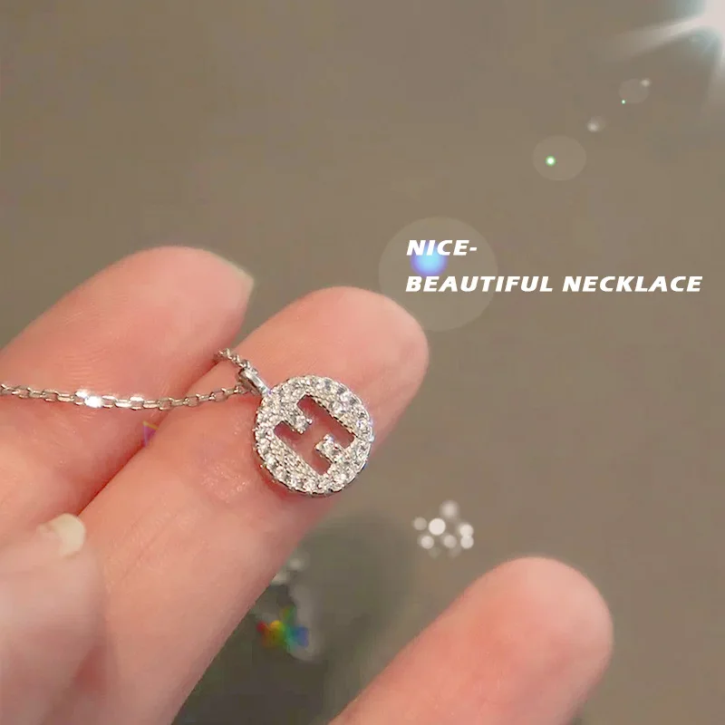 2022 New Letter CZ Pendant Necklace Silver Color Plated Gold Chain Choker Necklace Female Fashion Jewelry
2022 New Letter CZ Pendant Necklace Silver Color Plated Gold Chain Choker Necklace Female Fashion Jewelry