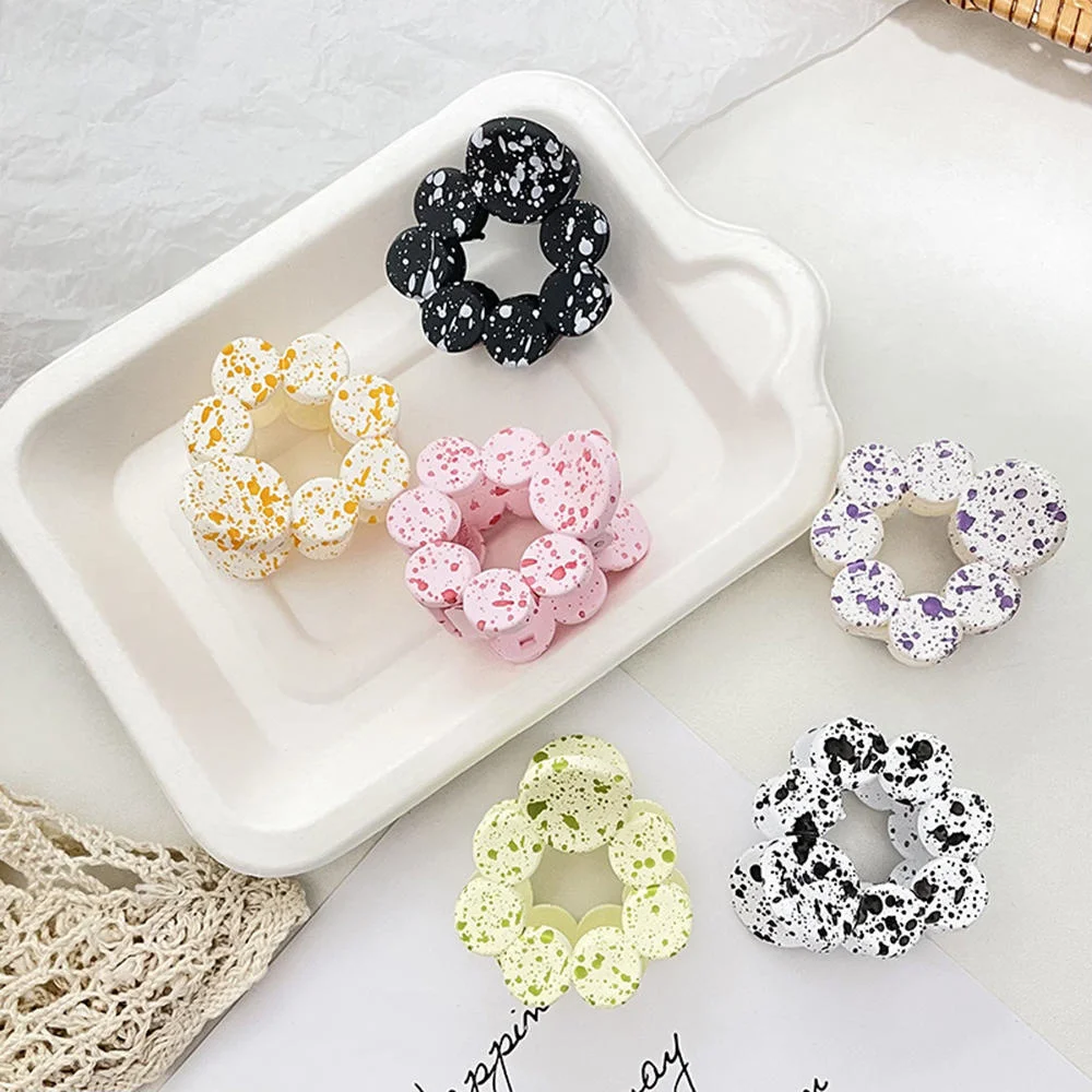 Mini Round Plastic Hair Claw For Women Girls Hair Clips Chic Barrettes Hair Claw Crab Hairpins Fashion Hair Accessories
Mini Round Plastic Hair Claw For Women Girls Hair Clips Chic Barrettes Hair Claw Crab Hairpins Fashion Hair Accessories