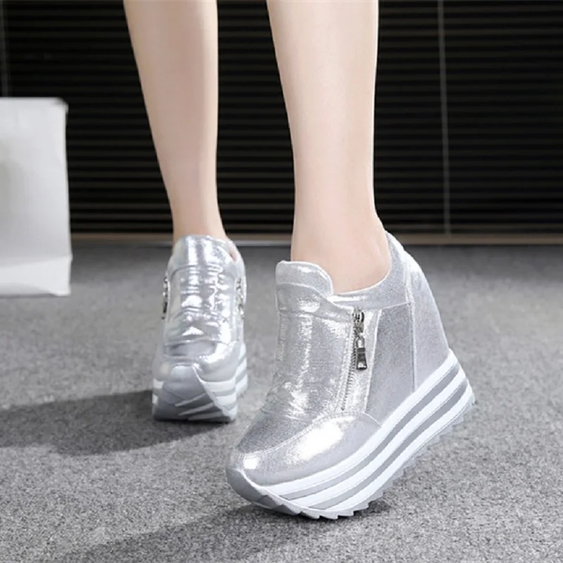 New Platform Thick-soled Increased Women's Shoes Casual Wedge Heel Super High-heeled Sports Shoes Thick Bottom Trainers Sneakers 
New Platform Thick-soled Increased Women's Shoes Casual Wedge Heel Super High-heeled Sports Shoes Thick Bottom Trainers Sneakers