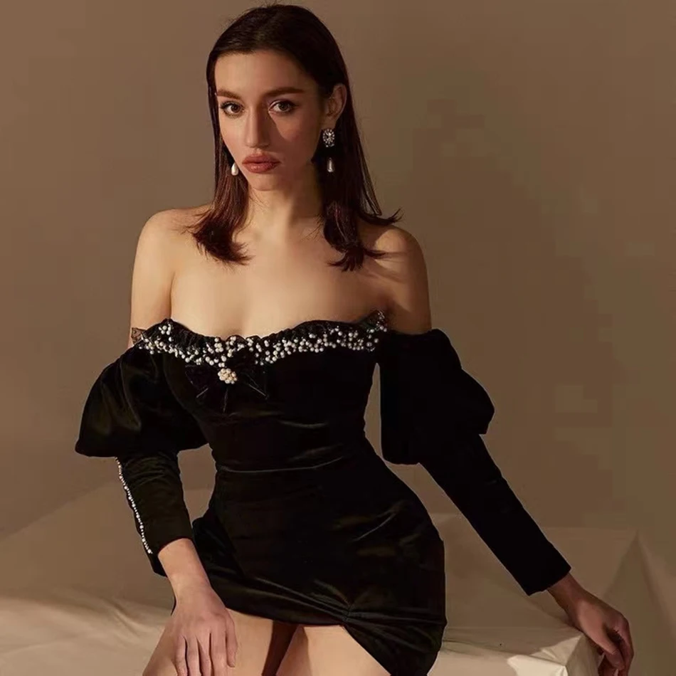 2022 New Spring Fashion Black Beaded Off Shoulder Velvet Dress Elegant Slim Club Party Mini Women Dress Vestidos
2022 New Spring Fashion Black Beaded Off Shoulder Velvet Dress Elegant Slim Club Party Mini Women Dress Vestidos