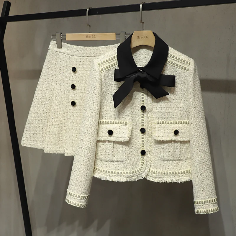 FAKUNTN Fragrant Fall Winter Tweed Woolen Skirt Suits Women Lapel Bow Tie-Up Pocket Jacket Coat + A Line Skirts Lady 2PCS Set
FAKUNTN Fragrant Fall Winter Tweed Woolen Skirt Suits Women Lapel Bow Tie-Up Pocket Jacket Coat + A Line Skirts Lady 2PCS Set