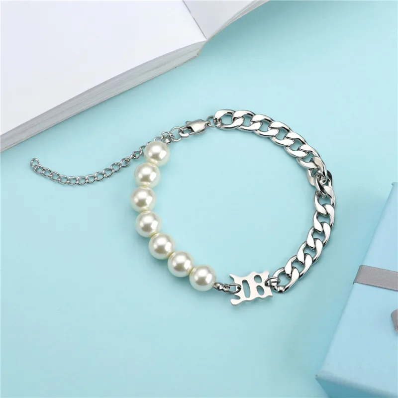 

HANGZHI 2020 New Punk Clavicle Chain Choker Simulated Pearls Strand Stitching Necklace for Women/Men Hip-Hop White/Black Gift