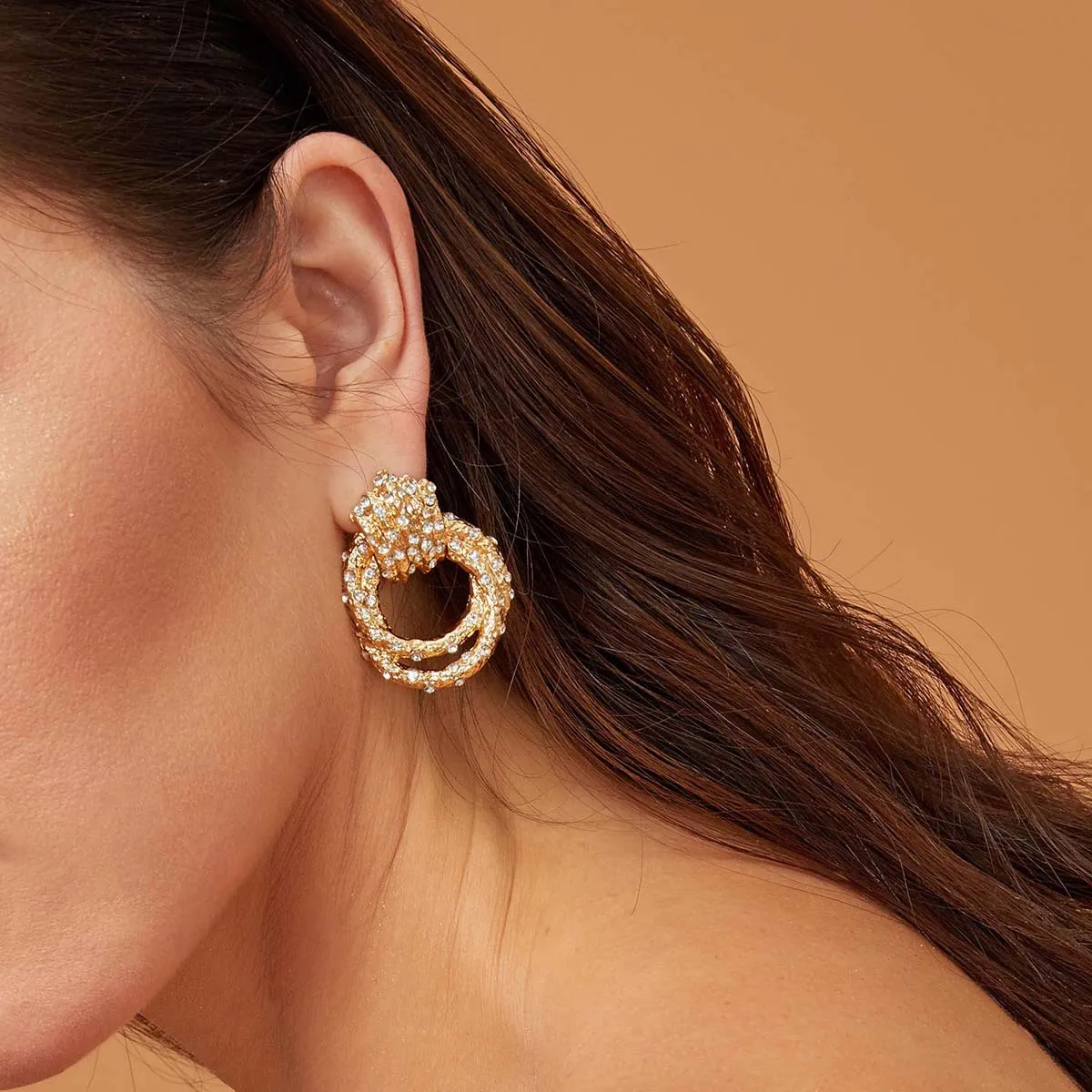 E7086 Fashion New Geometric Alloy Set Ear Stud Street Shooting Alloy Double Ring Ear Pendant Earrings for Women
E7086 Fashion New Geometric Alloy Set Ear Stud Street Shooting Alloy Double Ring Ear Pendant Earrings for Women