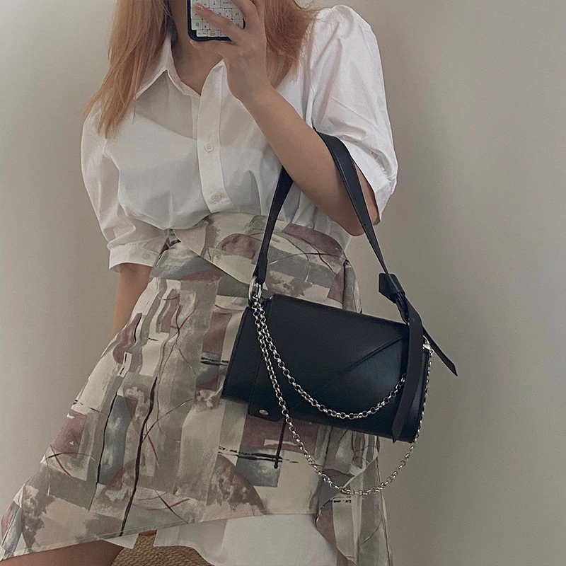 Fashion Black Women Chain Shoulder Bags High Quality PU Leather Ladies Underarm Bag Simple Design Female Tote Purse Handbags
Fashion Black Women Chain Shoulder Bags High Quality PU Leather Ladies Underarm Bag Simple Design Female Tote Purse Handbags