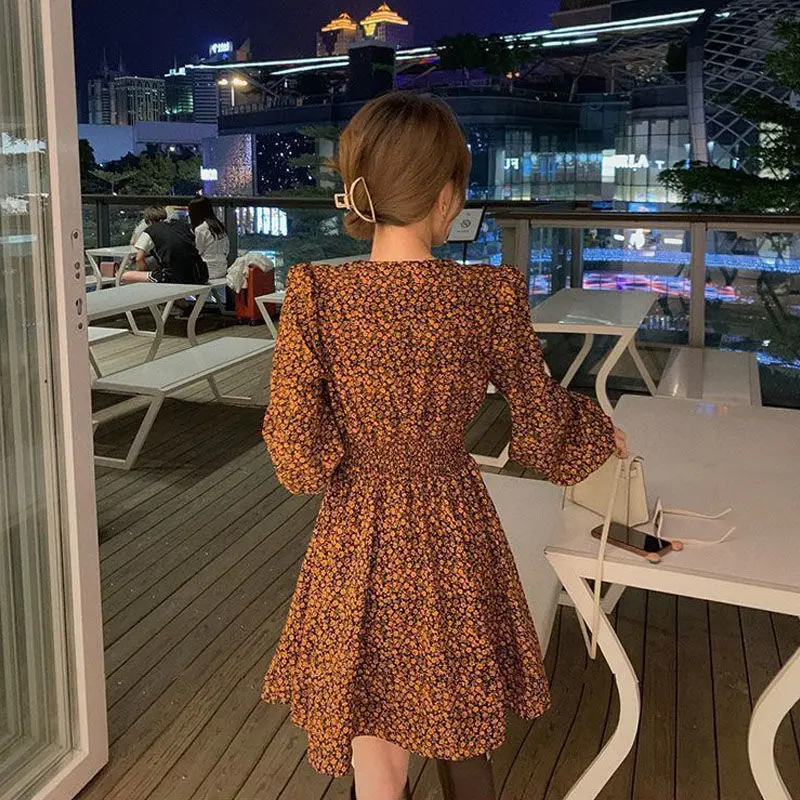 Spring and Autumn 2021 new temperament gentle floral dress slim high waist elastic long sleeve skirt women
Spring and Autumn 2021 new temperament gentle floral dress slim high waist elastic long sleeve skirt women
