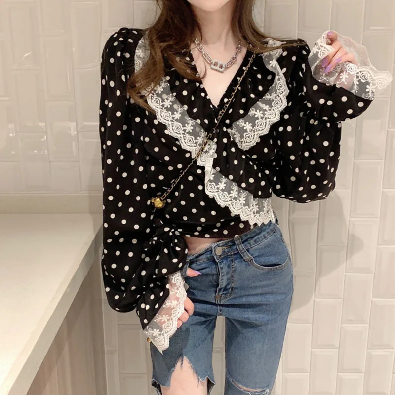 Korean Loose Thin Polka Dot Blouses Tops Femme Chiffon Blouse Women Summer Shirts V-neck Puff Sleeve Lace Blusas Mujer
Korean Loose Thin Polka Dot Blouses Tops Femme Chiffon Blouse Women Summer Shirts V-neck Puff Sleeve Lace Blusas Mujer