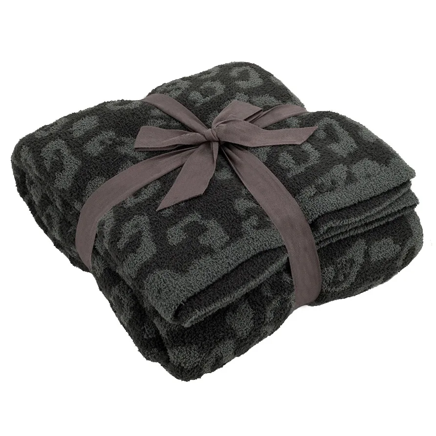 Light Luxury Cashmere Leopard Blanket Customized High-end Plus Velvet Knitted Jacquard Soft Comfortable Lightweight Bed Blankets
Light Luxury Cashmere Leopard Blanket Customized High-end Plus Velvet Knitted Jacquard Soft Comfortable Lightweight Bed Blankets