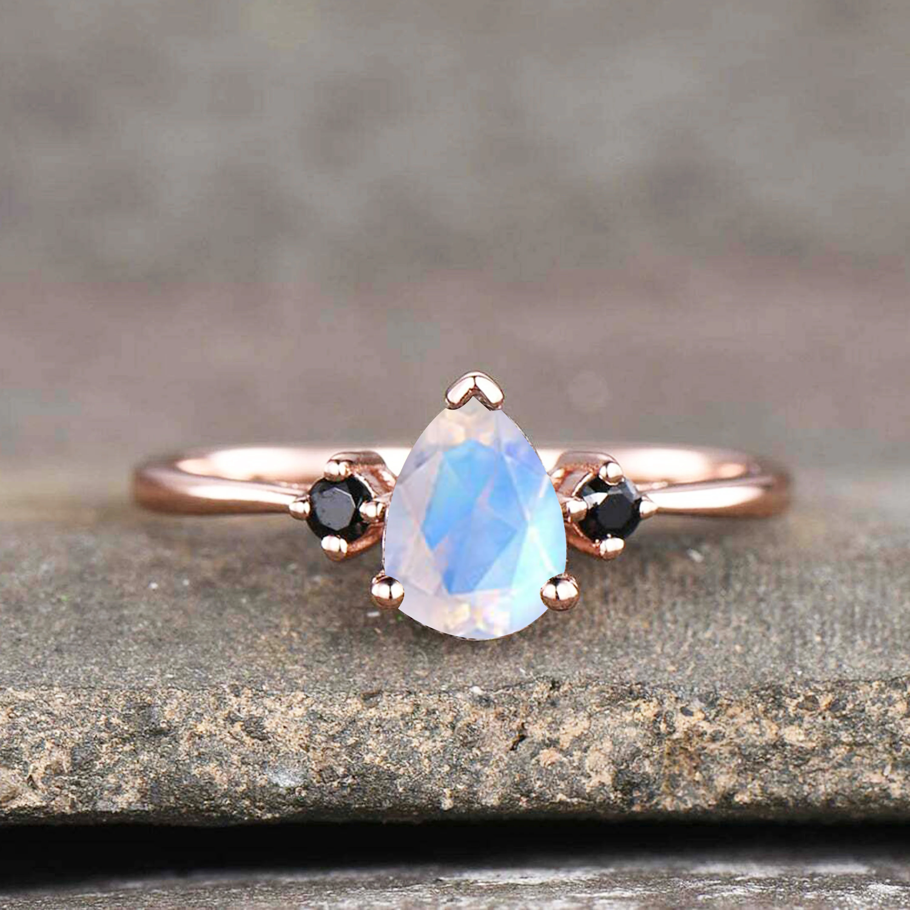 Unique Nature Inspire Pear 6*8mm Rose Gold Moonstone Ring Natural Moonstone Engagement Ring
Unique Nature Inspire Pear 6*8mm Rose Gold Moonstone Ring Natural Moonstone Engagement Ring