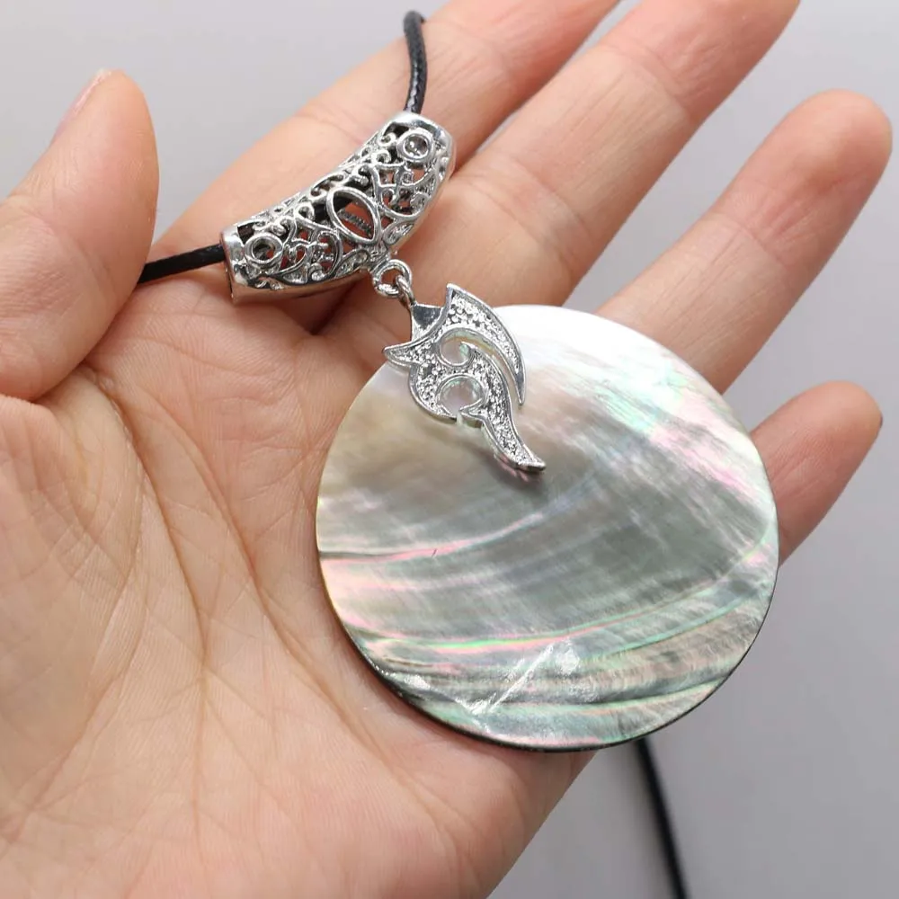 Natural Shell Necklace With Round Pendant Leather Cord 2MM Charms For Elegant Women Love Romantic Gift
Natural Shell Necklace With Round Pendant Leather Cord 2MM Charms For Elegant Women Love Romantic Gift