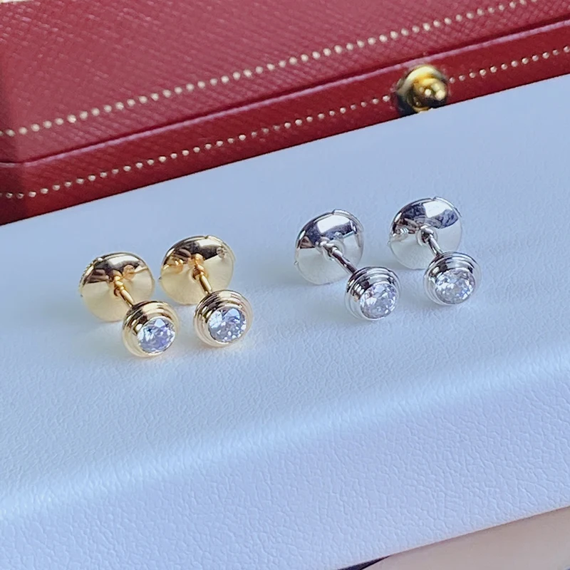 Fashion personalized zircon earrings original brand high quality jewelry logo exquisite female gift
Fashion personalized zircon earrings original brand high quality jewelry logo exquisite female gift