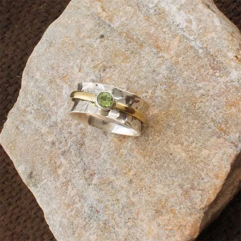 Vintage Creativity Fashion Irregular Two-tone Metal Green Zircon Ring for Men Women Bohemia Engagement Wedding Party Gift
Vintage Creativity Fashion Irregular Two-tone Metal Green Zircon Ring for Men Women Bohemia Engagement Wedding Party Gift