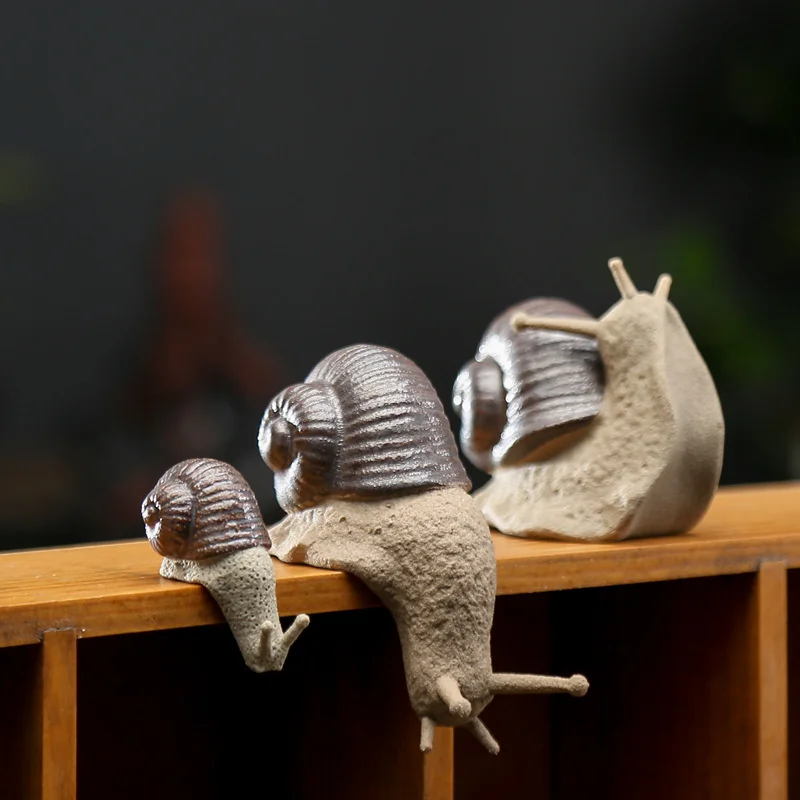 T Ceramic Small Snail Ornaments Bonsai Micro Landscape Home Decoration Accessories for Living Room Tea Pets Desk Decorations
T Ceramic Small Snail Ornaments Bonsai Micro Landscape Home Decoration Accessories for Living Room Tea Pets Desk Decorations