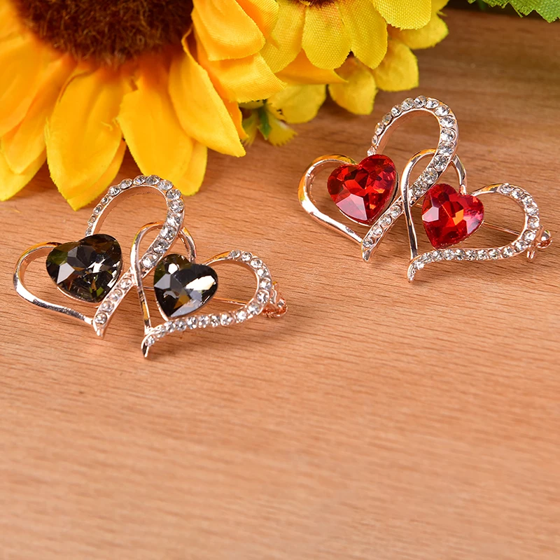 Double love crystal jewelry Valentine gift fashion brooch female clothing accessories pins and brooches rhinestone
Double love crystal jewelry Valentine gift fashion brooch female clothing accessories pins and brooches rhinestone