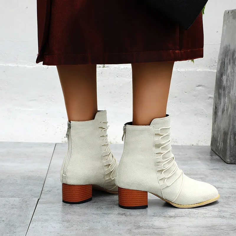 ESRFIYFE 2020 New Women Boots Flock Ankle Boots Autumn Winter Women Boots Ladies Party Western Floock Boots Plus Size 32-43
ESRFIYFE 2020 New Women Boots Flock Ankle Boots Autumn Winter Women Boots Ladies Party Western Floock Boots Plus Size 32-43