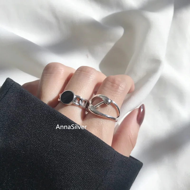 FMILY Retro 925 Sterling Silver Black Round Ring Personality Hip Hop Geometric Minimalist Jewelry Gift for Girlfriend
FMILY Retro 925 Sterling Silver Black Round Ring Personality Hip Hop Geometric Minimalist Jewelry Gift for Girlfriend