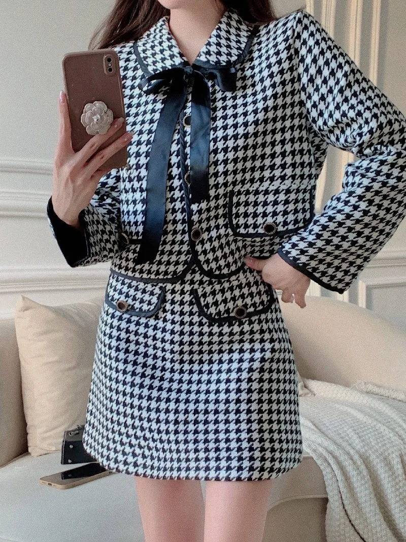 Firm offers high-end socialite scene shooting ~ little sweet suit western style autumn new fashionable temperament goddess van t
Firm offers high-end socialite scene shooting ~ little sweet suit western style autumn new fashionable temperament goddess van t