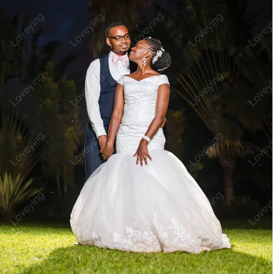 Gorgeous Mermaid Beading Sequins Wedding Dresses Bride Gowns Brush Train African Nigerian Illsion Corset Back Vestido de Novia
Gorgeous Mermaid Beading Sequins Wedding Dresses Bride Gowns Brush Train African Nigerian Illsion Corset Back Vestido de Novia