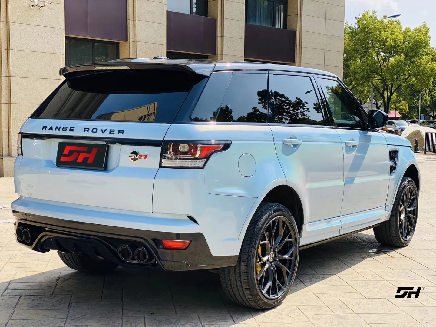 Комплект для Rover Range Sport, Модернизированный комплект Svr для передней и задней панели с объемным эффектом
Комплект для Rover Range Sport, Модернизированный комплект Svr для передней и задней панели с объемным эффектом