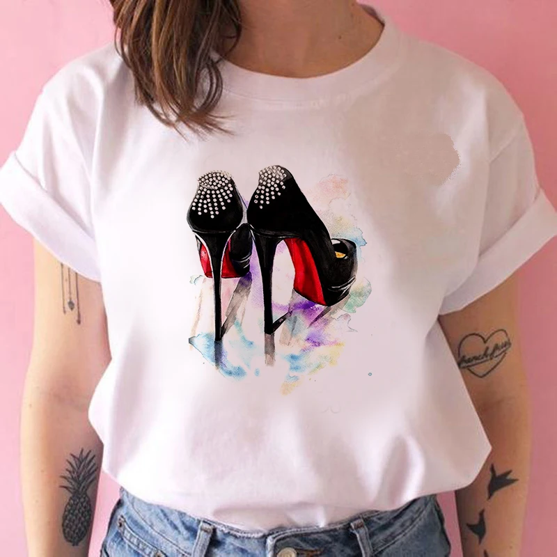Women Vintage Style Fashion Sexy cartoon high heels Print Funny Summer T shirt Women Vogue Princess Short T Shirt
Women Vintage Style Fashion Sexy cartoon high heels Print Funny Summer T shirt Women Vogue Princess Short T Shirt