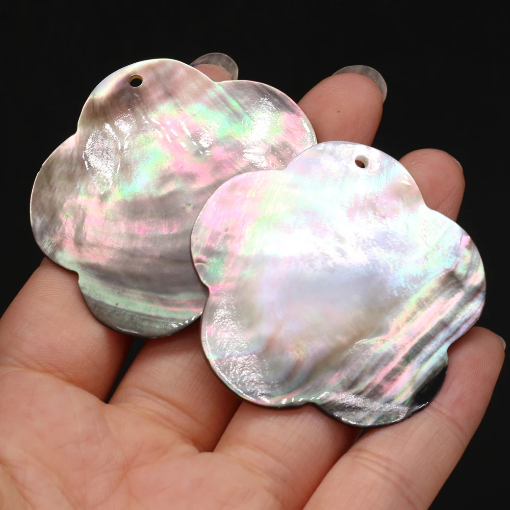 1pcs Natural Petal Shape Black Shell Charm Pendant for Jewelry Making DIY Necklace Earrings Accessories Women Gifts Size 48x48mm
1pcs Natural Petal Shape Black Shell Charm Pendant for Jewelry Making DIY Necklace Earrings Accessories Women Gifts Size 48x48mm