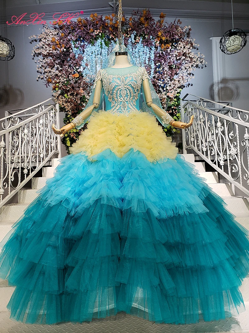 AnXin SH Luxury princess flower yellow and blue lace o neck beading crystal illusion long sleeve wedding dress 100% real photo
AnXin SH Luxury princess flower yellow and blue lace o neck beading crystal illusion long sleeve wedding dress 100% real photo