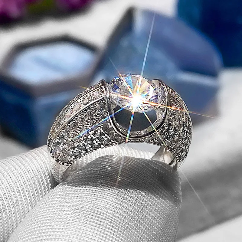 Fashion New Exquisite Full-set Zircon Engagement Ring for Ladies Women Wedding Prom Engagement Ring Luxury Accessories Gift 
Fashion New Exquisite Full-set Zircon Engagement Ring for Ladies Women Wedding Prom Engagement Ring Luxury Accessories Gift
